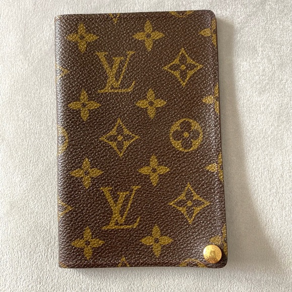 Louis Vuitton Classic Monogram portes cartes credit pression perfect for travel - Picture 2 of 5